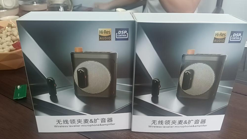 Wireless Microphone | Phone Microphone | Lavalier Microphone | Mic Transmitter and Receiver | Lapel for Teachers