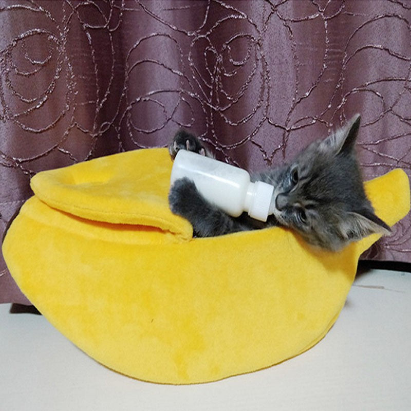Cute Banana Shape Dog Cat House Soft Warm Kennel Sleeping Bed House Tent Pet Supplies
