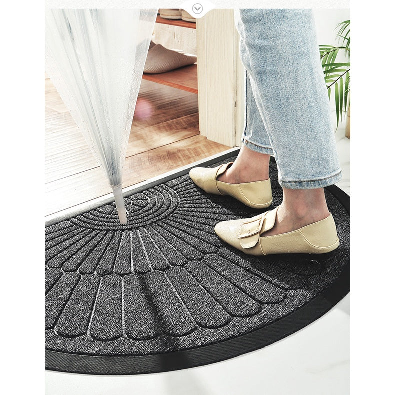 European Style Semi-Circular Rubber Floor Mat For Entrance Door Is Wear-Resistant And Easy To Care For Household