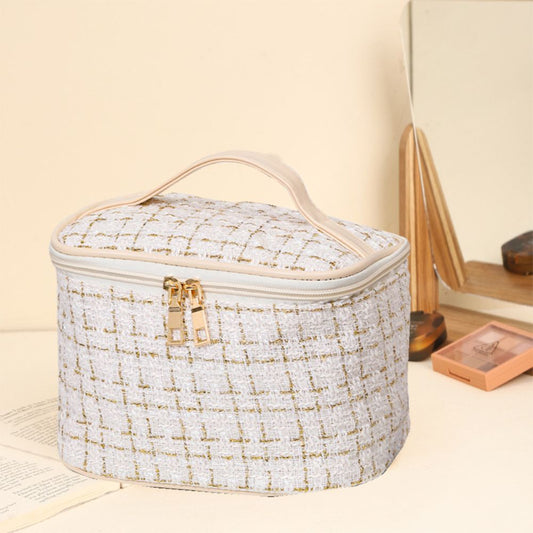 Knitting Style Cosmetic Bag Portable Carry-on Makeup Bag Fashion Large Storage Bag Premium Material Multifunctional