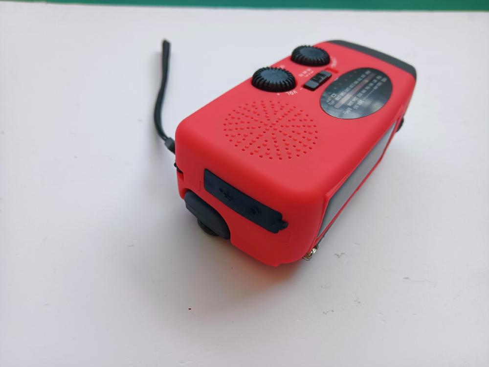 Multifunctional Hand Crank Dynamo Emergency Radio Portable Solar Powered AM/FM/NOAA Weather Radio LED Flashlight