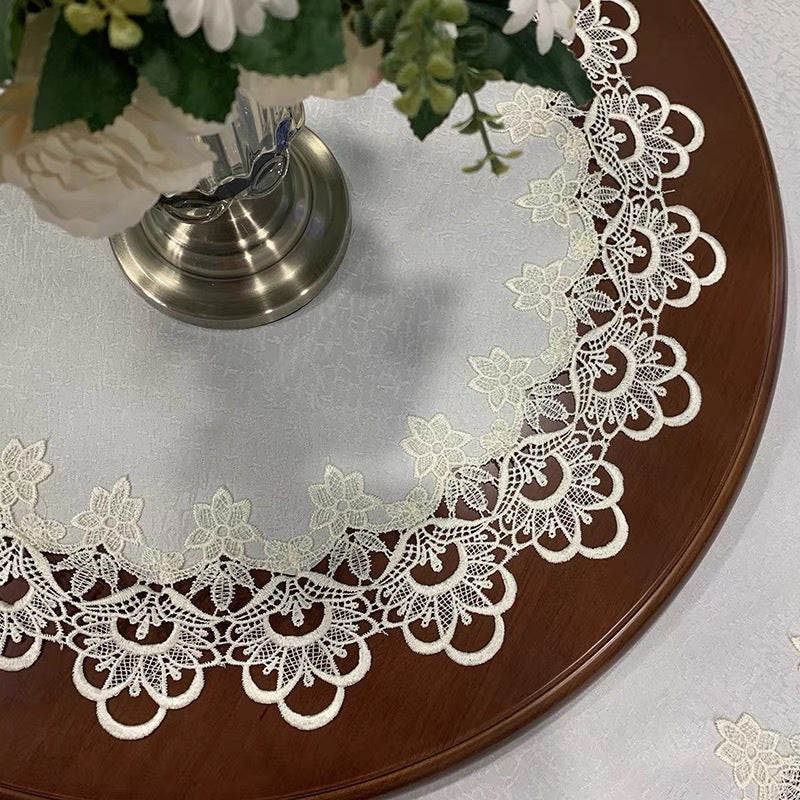 Round Fabric Lace Table Mat White European Style Tablecloth Elegant Dining Placemat Decorative Cover for Home Restaurant Wedding Party