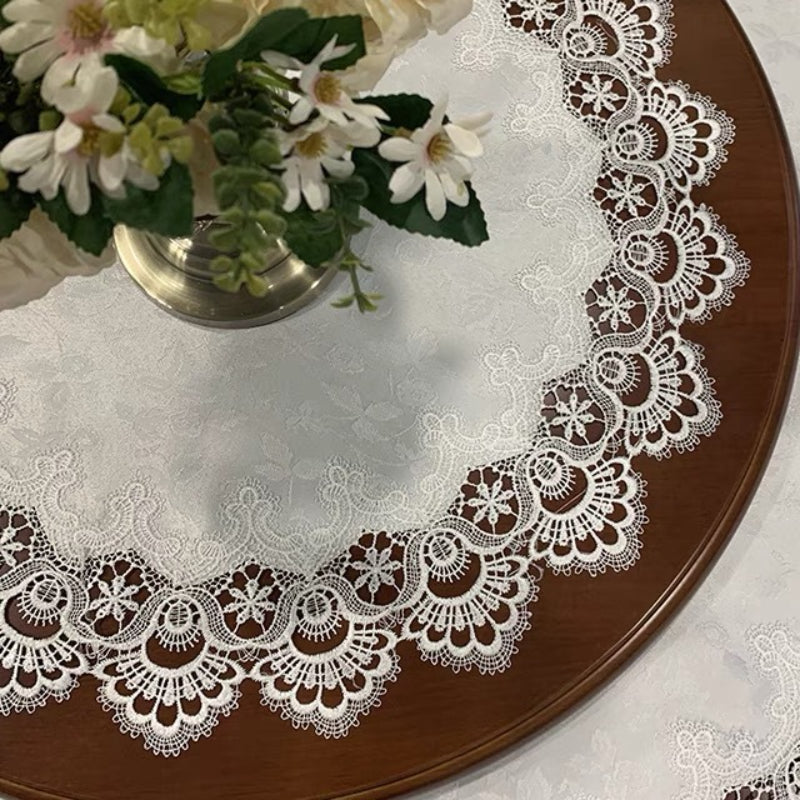 Round Fabric Lace Table Mat White European Style Tablecloth Elegant Dining Placemat Decorative Cover for Home Restaurant Wedding Party