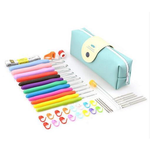 Knitting Crochet Tool Set 30Pcs with Soft Handle Aluminum Crochet Hooks Set Colorful Knitting Kit for Beginners DIY Tool