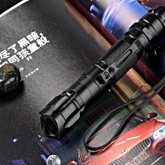 High Power Durable Green Laser Pointer With 18650 Battery Convenient Hand-Held Military Grade Strong Light