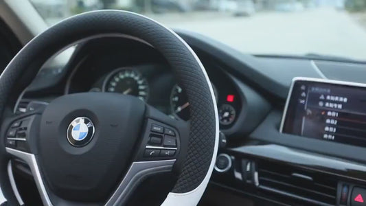 Car Steering Wheel Covers 38cm Universal Leather Cushion Cover Universal Classic Color Matching Handle Auto Accessories