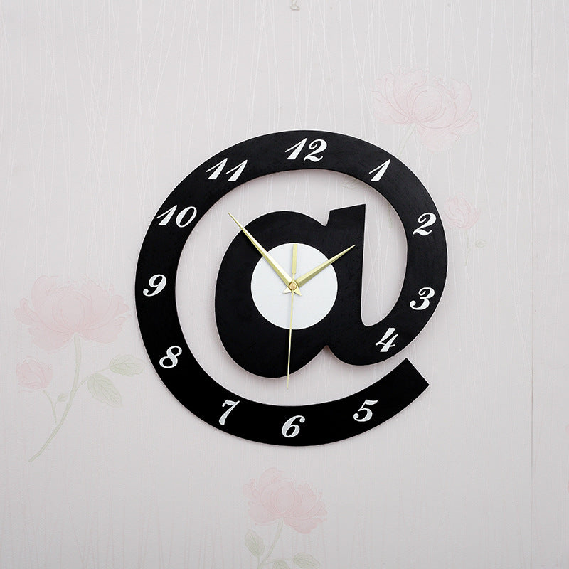 Wall Clock Creative Letter Shape Clock Mute Tall Bedroom & Living Room Wall Clock Fashion Simple Letter Shape 3D