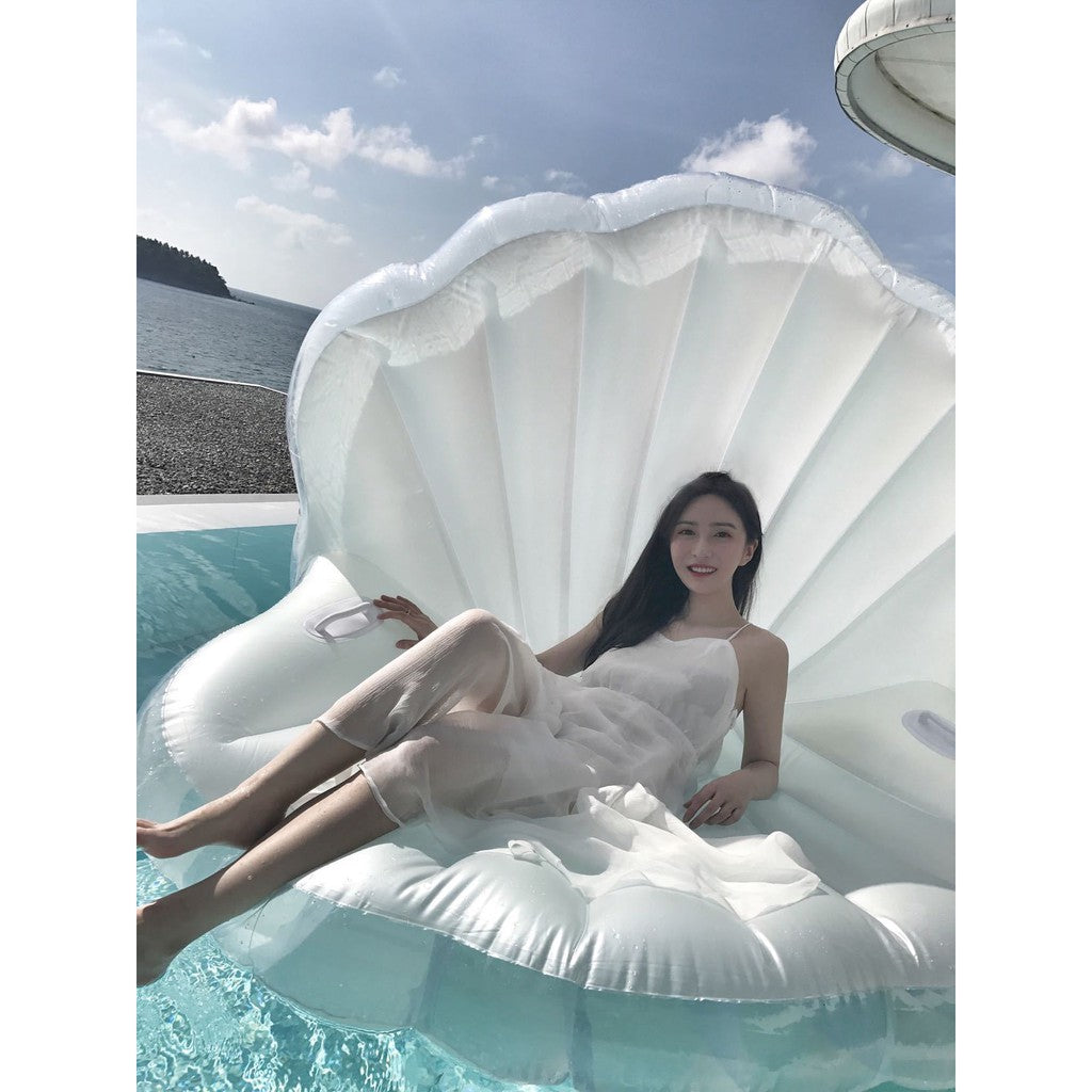 XXL Giant floatie beach clam seashell pearl inflatable float